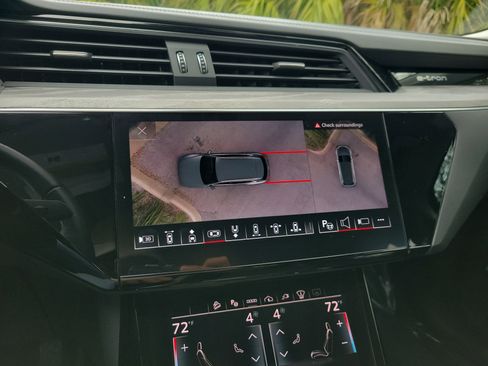 Used 2024 Audi Q8 e-tron Prestige w/ Prestige Package image 28