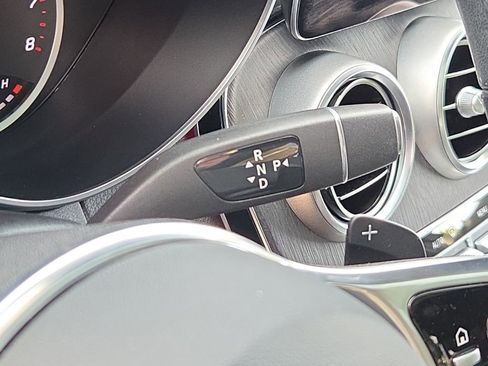 Used 2020 Mercedes-Benz GLC 300 4MATIC image 13