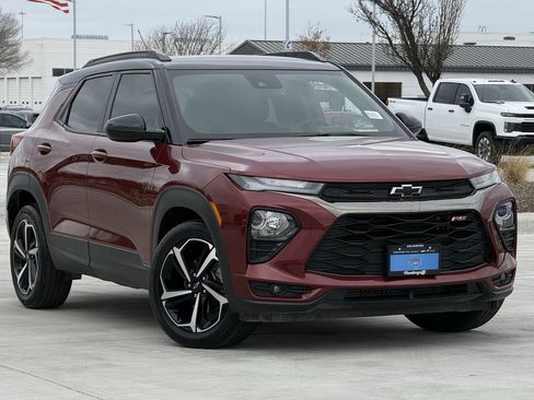 Certified 2022 Chevrolet TrailBlazer RS w/ Technology Package image 2