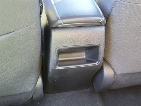 Used 2020 Toyota Corolla SE image 18