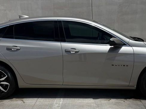Used 2024 Chevrolet Malibu RS FWD image 3
