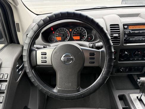 Used 2008 Nissan Frontier NISMO w/ Technology Pkg image 18