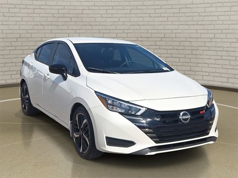 Used 2025 Nissan Versa SR w/ Trunk Package image 3