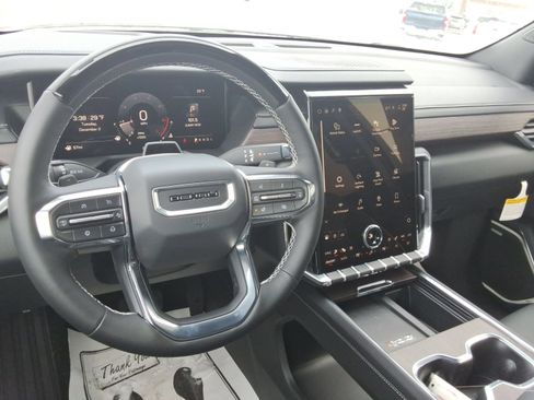 Used 2026 GMC Acadia Denali w/ Super Cruise Package FWD image 11