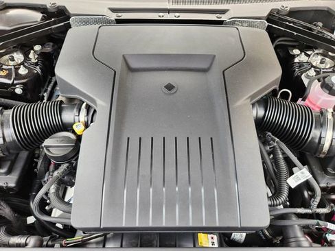 New 2026 Land Rover Defender 110 OCTA AWD/4WD image 21