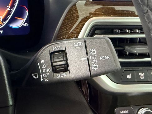 Certified 2024 BMW X3 sDrive30i w/ Premium Package RWD image 29