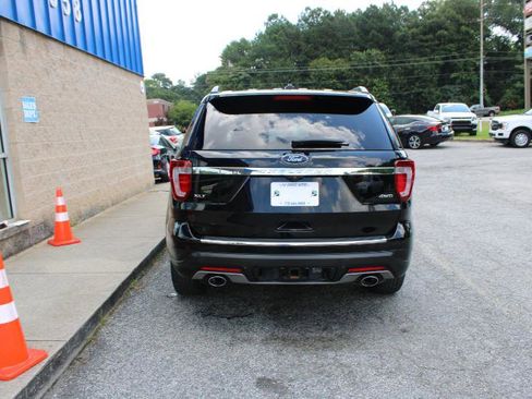 Used 2018 Ford Explorer XLT w/ Equipment Group 201A image 5