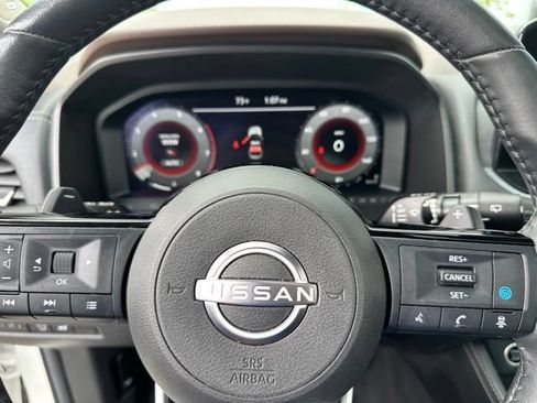 Used 2023 Nissan Rogue Platinum AWD/4WD image 29