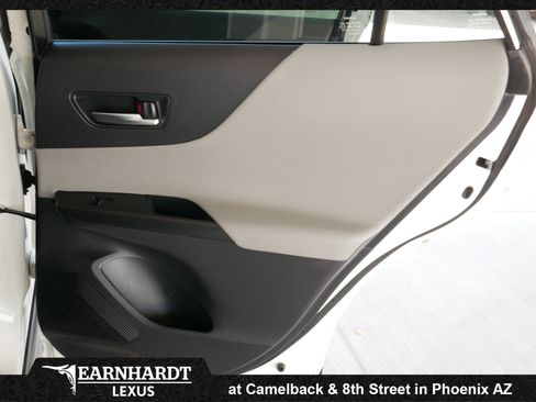 Used 2021 Toyota Venza LE w/ Carpet Mat Package (TMS) AWD/4WD image 18