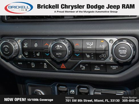 Used 2025 Jeep Wrangler Sahara image 22