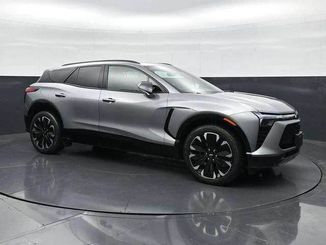 Used 2024 Chevrolet Blazer EV RS AWD/4WD image 3