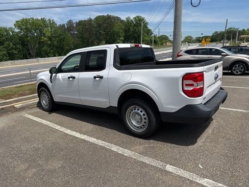 Used 2022 Ford Maverick XL FWD image 3