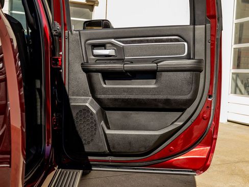 Used 2022 RAM 2500 Lone Star w/ Night Edition image 39