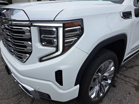 Used 2024 GMC Sierra 1500 Denali w/ Denali Reserve Package AWD/4WD image 23