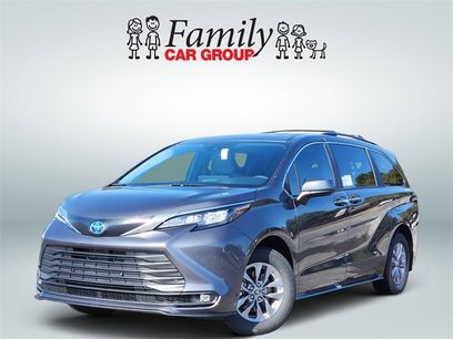 New 2025 Toyota Sienna XLE