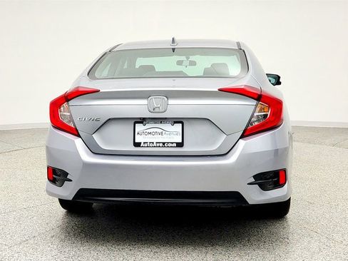 Used 2017 Honda Civic EX image 6