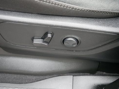 Used 2025 RAM 1500 Big Horn AWD/4WD image 20