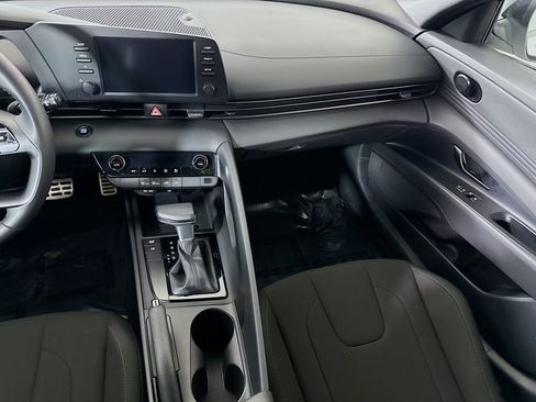 Certified 2025 Hyundai Elantra Sport FWD image 24