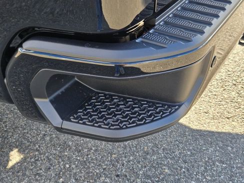 New 2026 GMC Sierra 3500 AT4 image 9