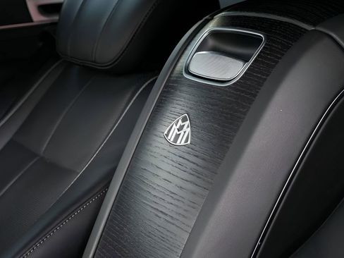 Used 2023 Mercedes-Benz Maybach GLS 600 4MATIC image 40