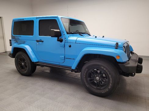 Used 2017 Jeep Wrangler Sahara AWD/4WD image 11