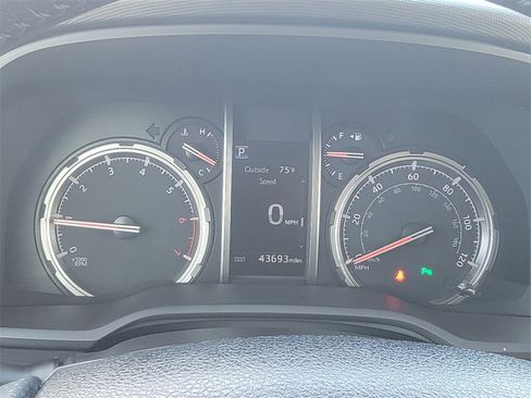 Used 2022 Toyota 4Runner Limited image 39