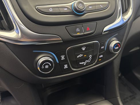 Used 2022 Chevrolet Equinox LT image 20