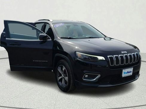 Used 2019 Jeep Cherokee Limited AWD/4WD image 8