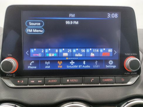 Used 2025 Nissan Sentra SV FWD image 25