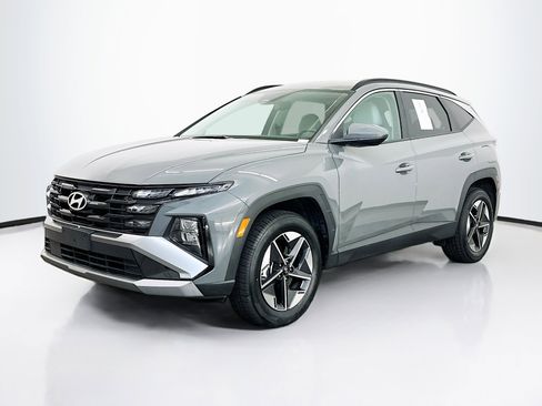 Used 2025 Hyundai Tucson SEL AWD/4WD image 3