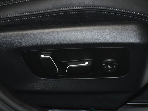 Used 2025 BMW 540i xDrive 540i xDrive image 70