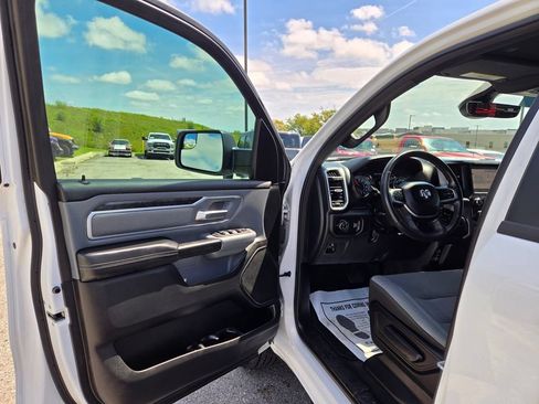 Used 2023 RAM 1500 Big Horn AWD/4WD image 14