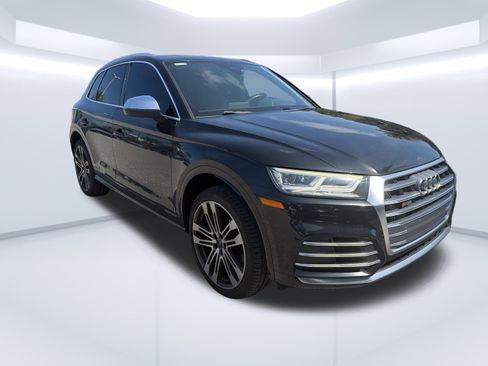 Used 2020 Audi SQ5 Premium Plus w/ Premium Plus Package AWD/4WD image 1
