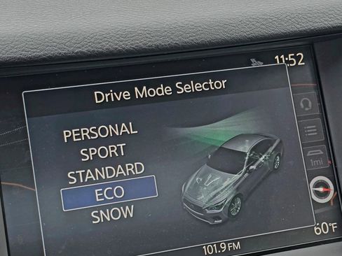 Used 2018 INFINITI Q50 Luxe w/ Essential Package (3.0T Luxe) image 19