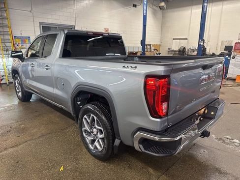 New 2026 GMC Sierra 1500 SLE image 4