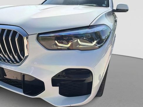 Used 2022 BMW X5 xDrive40i w/ M Sport Package AWD/4WD image 11
