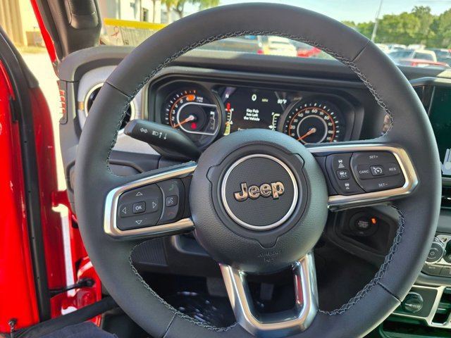New 2025 Jeep Wrangler Unlimited Sahara w/ Safety Group AWD/4WD image 16