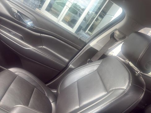 Used 2023 GMC Acadia SLT w/ Elevation Edition AWD/4WD image 24