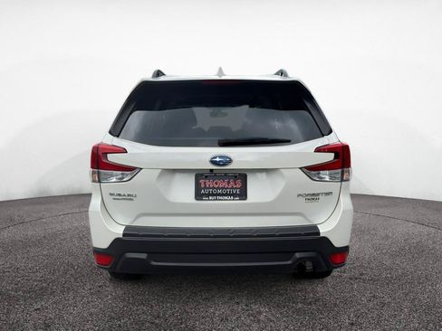 Used 2023 Subaru Forester Premium AWD/4WD image 6