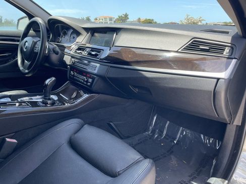 Used 2014 BMW 550i Sedan w/ Executive Package image 7