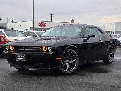 Used 2017 Dodge Challenger SXT
