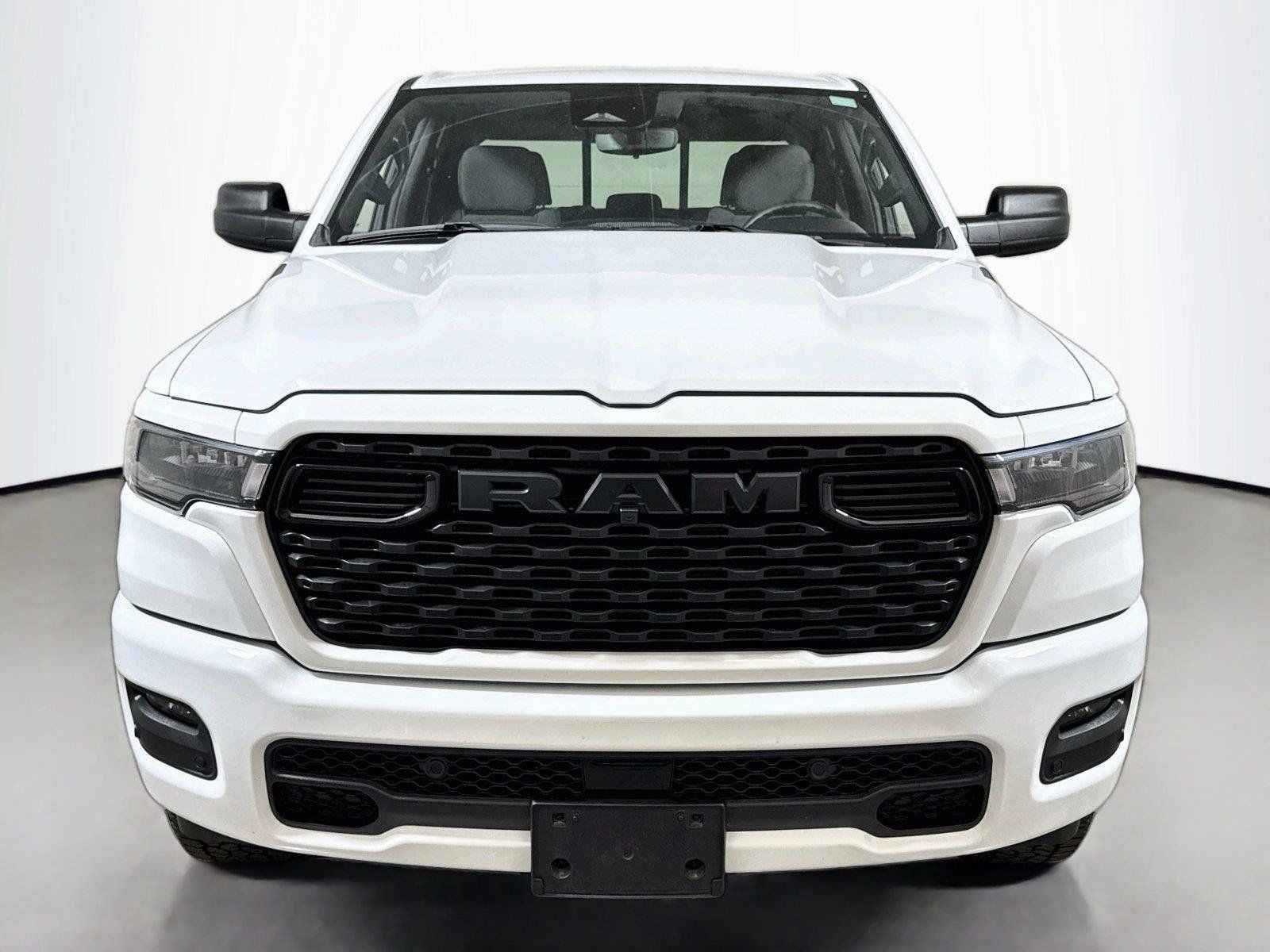 Used 2025 RAM 1500 Tradesman AWD/4WD image 2