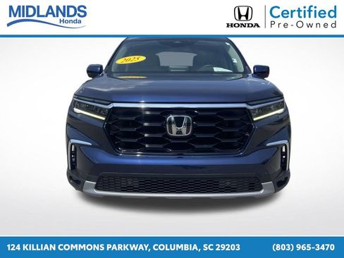 Used 2025 Honda Pilot Touring image 2
