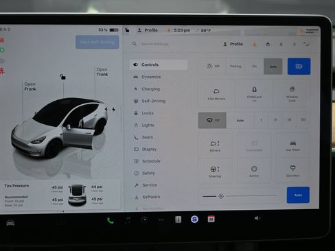 Used 2023 Tesla Model Y Performance AWD/4WD image 25