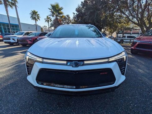 New 2025 Chevrolet Blazer EV RS image 18