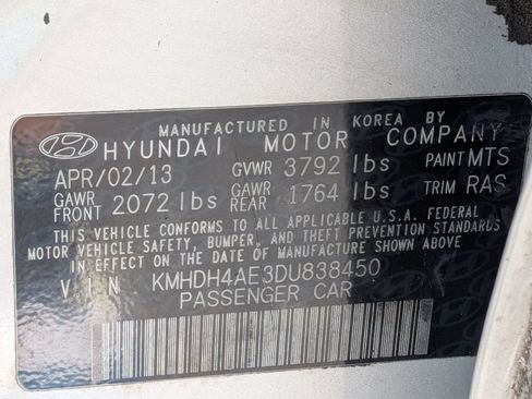 Used 2013 Hyundai Elantra GLS w/ Preferred Pkg FWD image 30