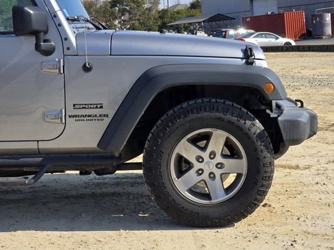 Used 2017 Jeep Wrangler Unlimited Sport w/ Quick Order Package 24S image 9