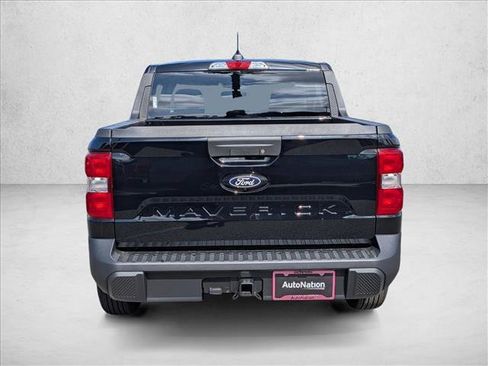 New 2025 Ford Maverick XL image 8