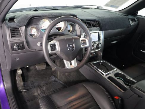 Used 2013 Dodge Challenger R/T RWD image 7