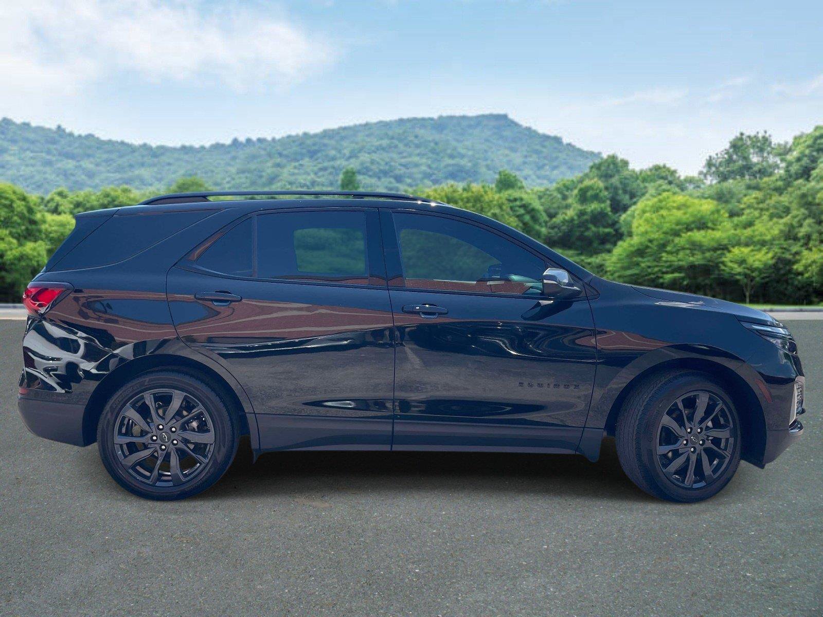 Used 2024 Chevrolet Equinox RS FWD image 21